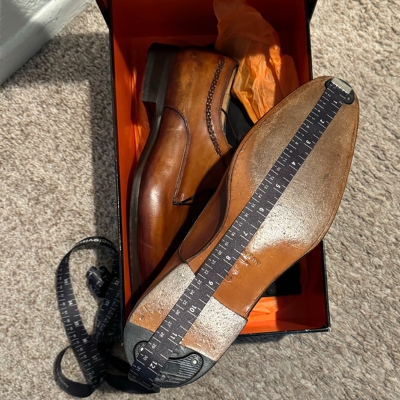 MAGNANNI  “CORDERO” MEDALLION-TOE OXFORD LACE-UPS W/BRAIDED DETAIL